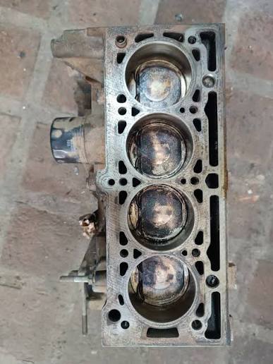 Motor Renault 1.6l 16V (Modelo K4M) - Presentación 3/4 y 7/8 Usado de Importación